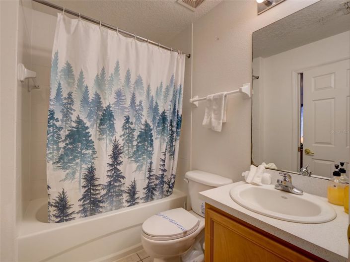 Image No.51-5 Bed Property for sale