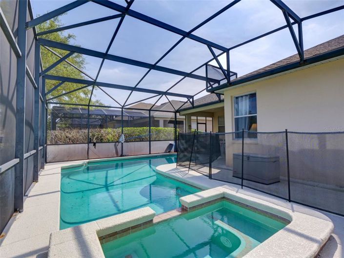 Image No.60-5 Bed Property for sale