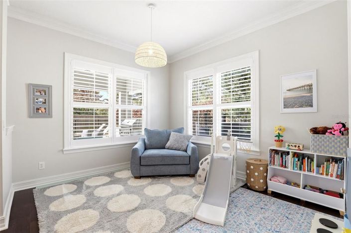 Image No.19-4 Bed Property for sale