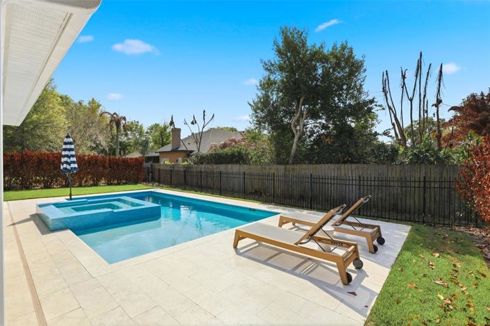 Image No.40-4 Bed Property for sale