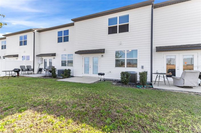 Image No.22-3 Bed Townhouse for sale