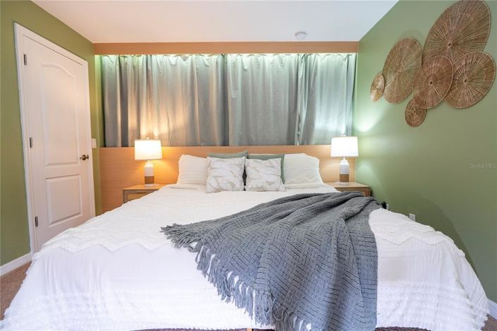 Image No.23-5 Bed Townhouse for sale