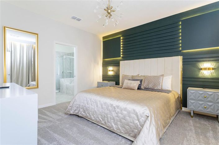 Image No.3-5 Bed Property for sale