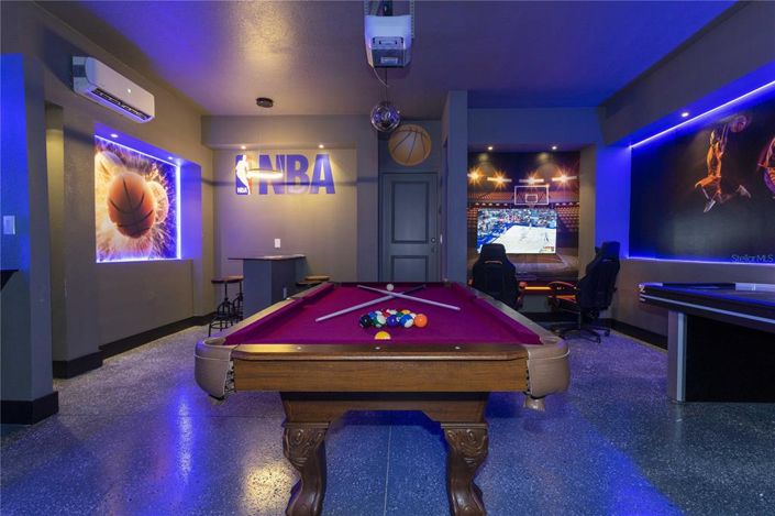 Image No.50-5 Bed Property for sale