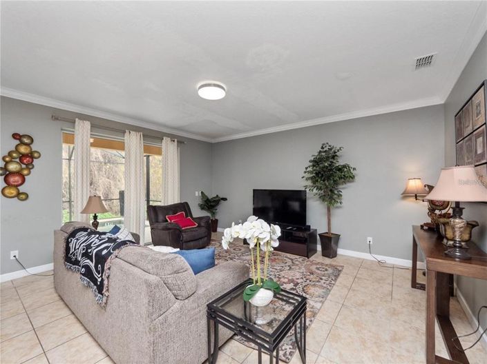 Image No.5-Propriété de 6 chambres à vendre à Kissimmee