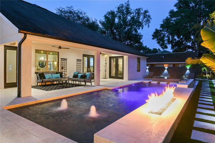 Image No.3-4 Bed Property for sale