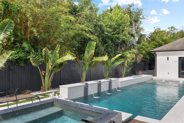 Image No.42-4 Bed Property for sale