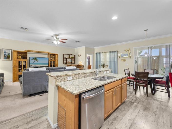 Image No.11-4 Bed Property for sale