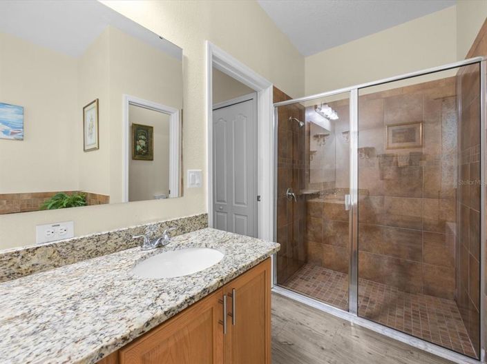 Image No.20-4 Bed Property for sale