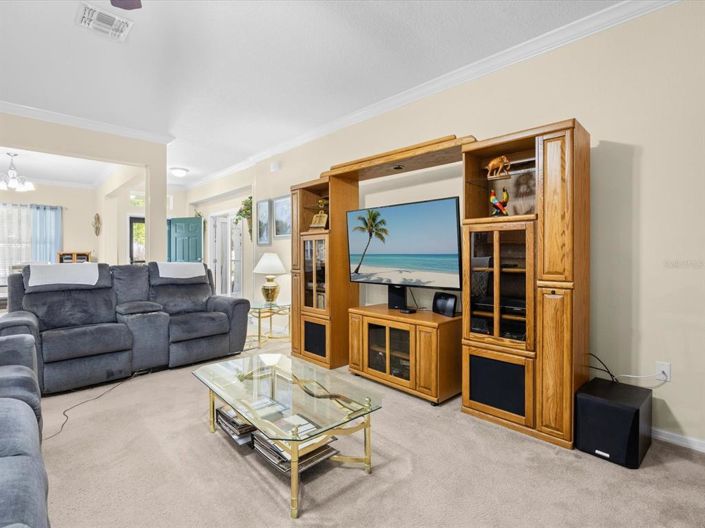 Image No.8-4 Bed Property for sale