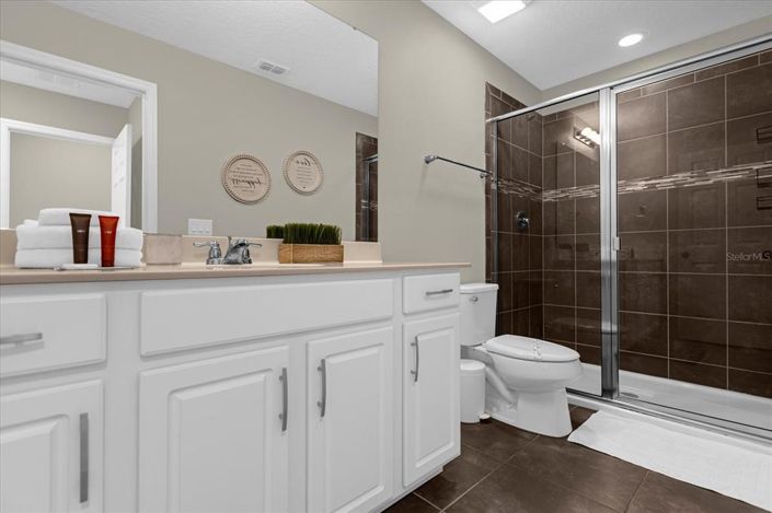 Image No.18-5 Bed Townhouse for sale