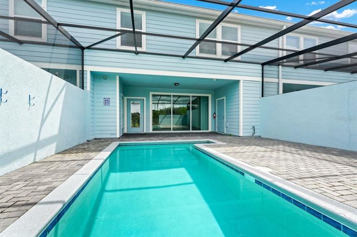 Image No.27-5 Bed Townhouse for sale