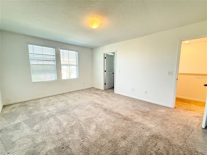 Image No.18-3 Bed Townhouse for sale