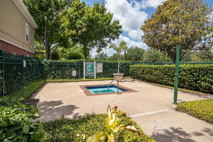 Image No.33-2 Bed Property for sale