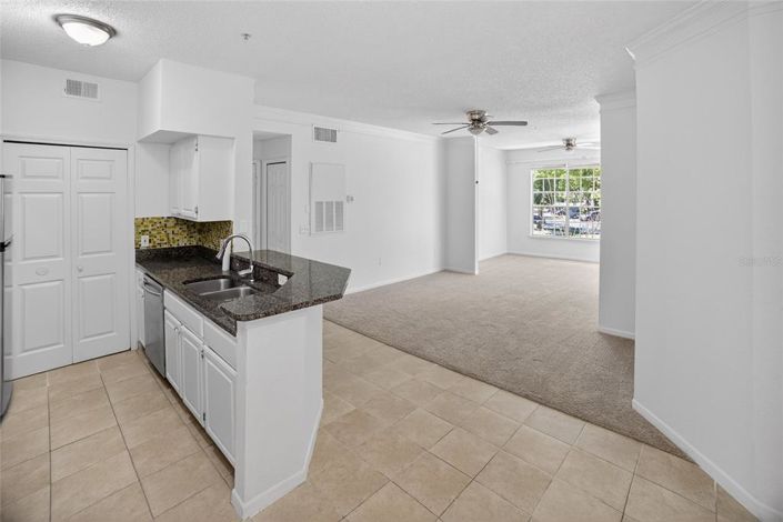 Image No.6-2 Bed Property for sale