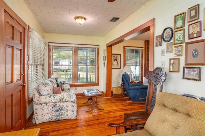 Image No.20-2 Bed Property for sale