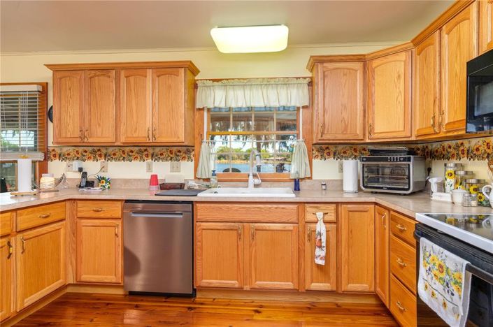 Image No.28-2 Bed Property for sale