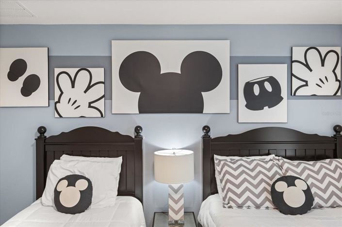 Image No.25-4 Bed Townhouse for sale