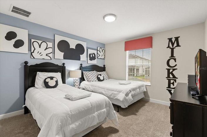 Image No.26-4 Bed Townhouse for sale