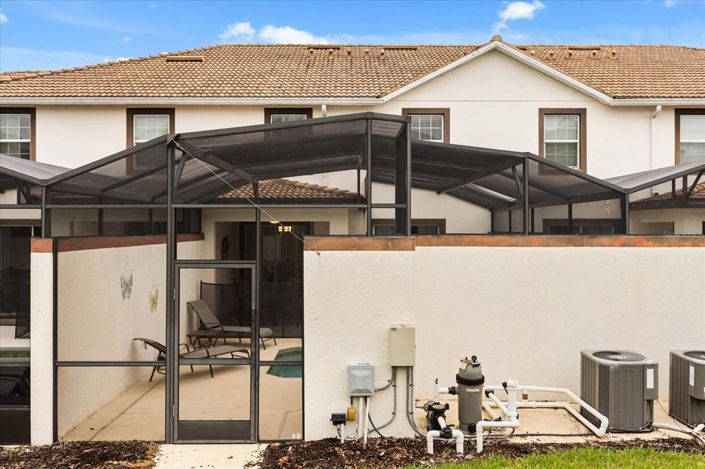 Image No.30-4 Bed Townhouse for sale