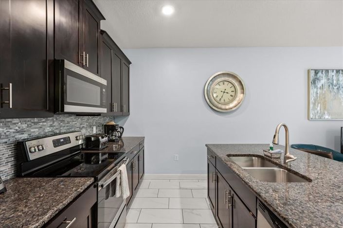 Image No.8-4 Bed Townhouse for sale