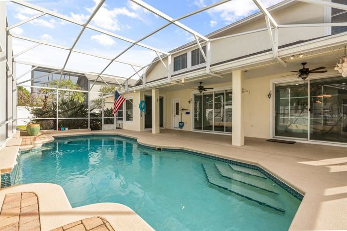 Image No.16-5 Bed Property for sale