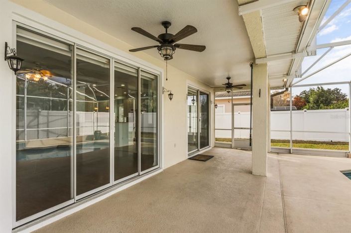 Image No.19-5 Bed Property for sale