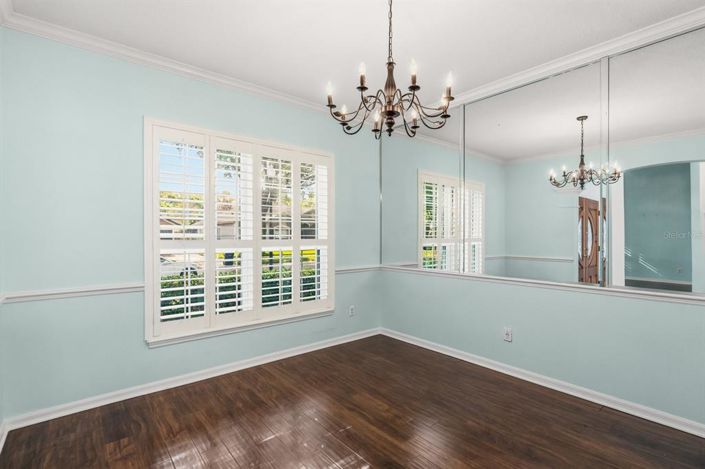 Image No.21-5 Bed Property for sale