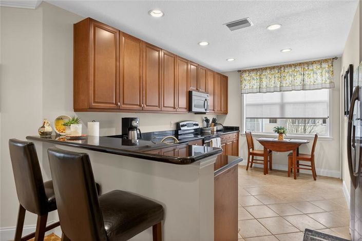 Image No.9-3 Bed Property for sale