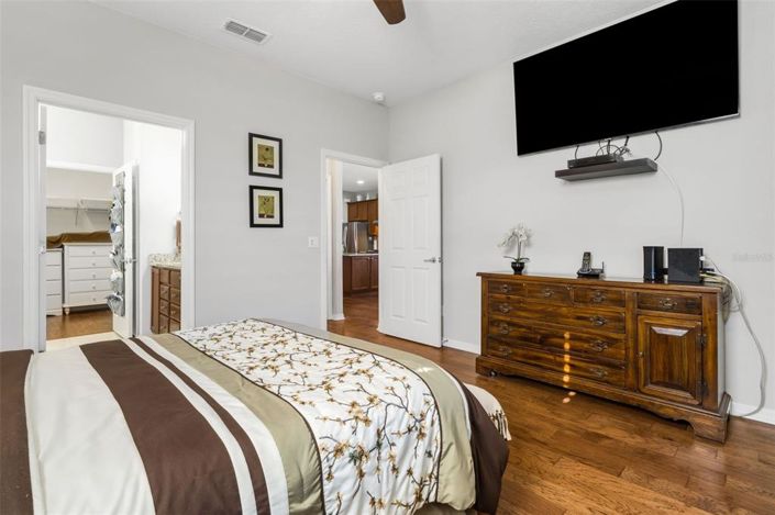 Image No.23-2 Bed Property for sale