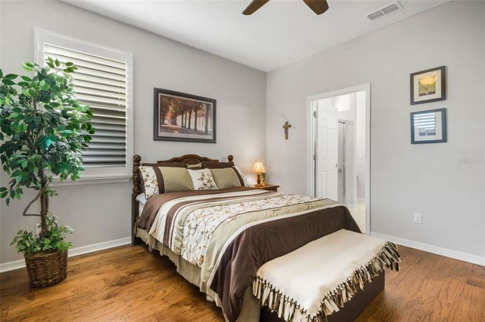 Image No.24-2 Bed Property for sale