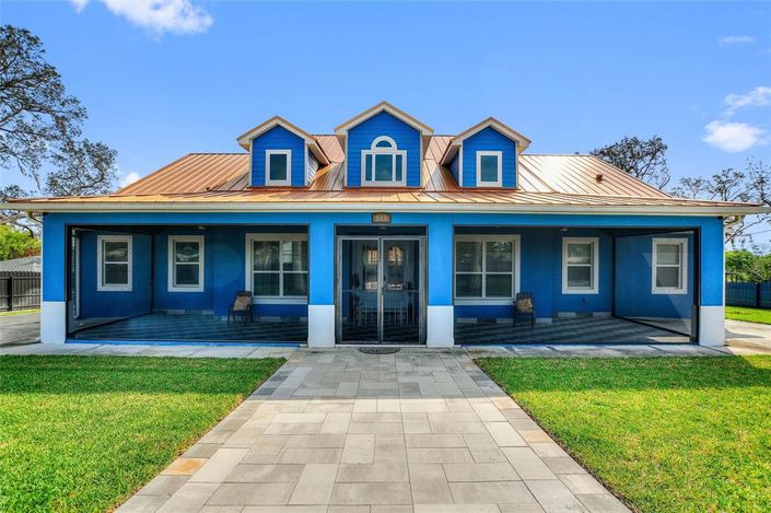 Image No.26-4 Bed Property for sale