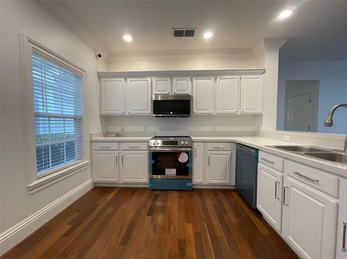 Image No.23-3 Bed Property for sale