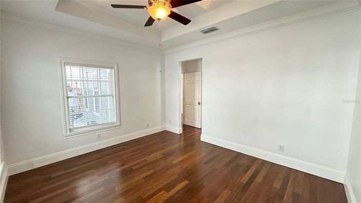 Image No.5-3 Bed Property for sale