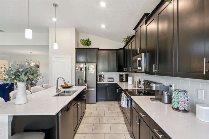 Image No.25-4 Bed Property for sale