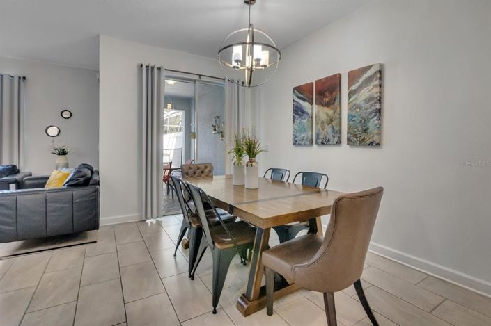 Image No.10-4 Bed Townhouse for sale