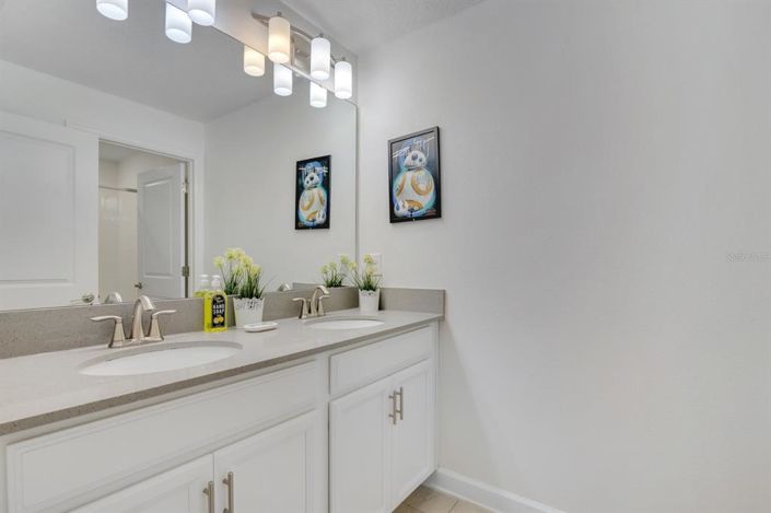 Image No.16-4 Bed Townhouse for sale