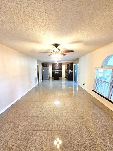 Image No.10-4 Bed Property for sale