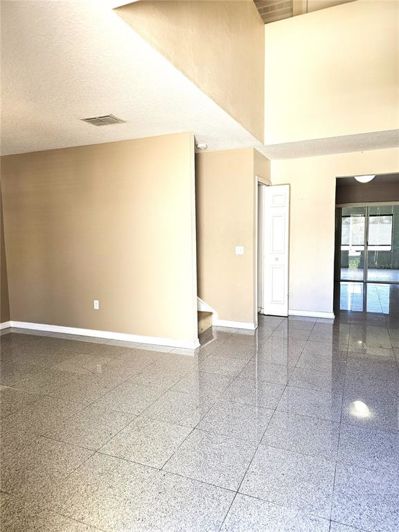 Image No.4-4 Bed Property for sale