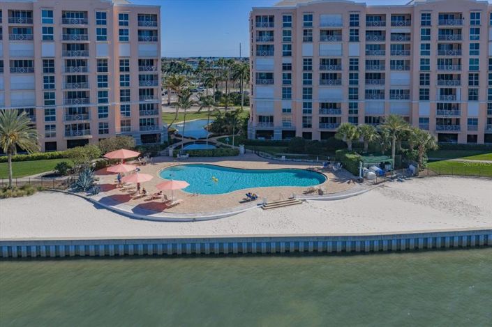 Image No.28-Propriété de 3 chambres à vendre à St. Petersburg