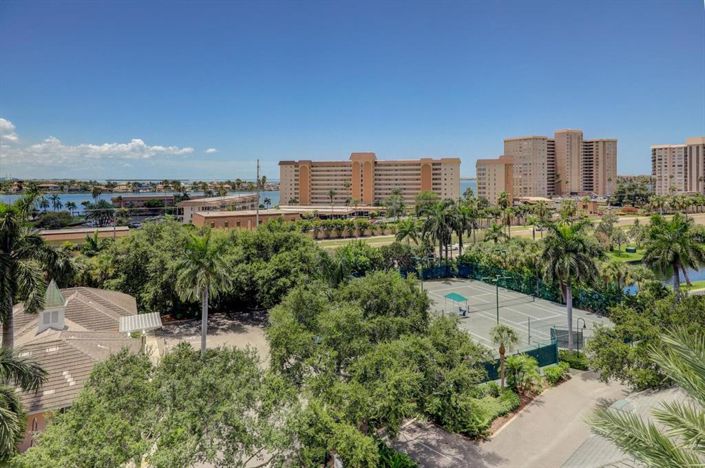 Image No.35-Propriété de 3 chambres à vendre à St. Petersburg