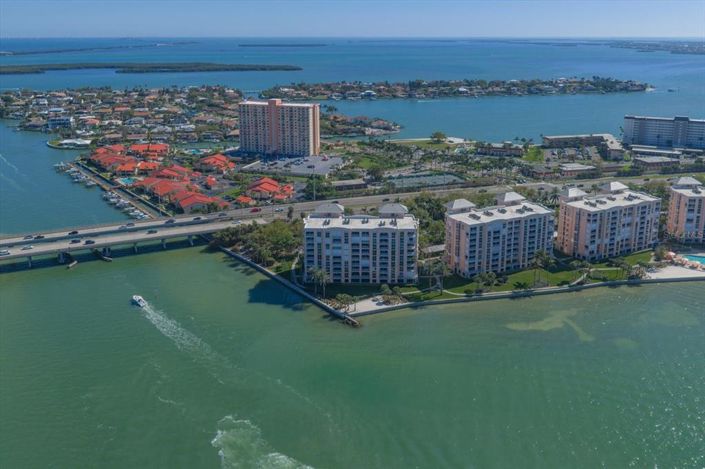 Image No.36-Propriété de 3 chambres à vendre à St. Petersburg