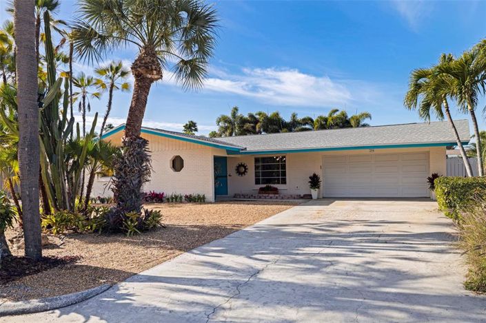 Image No.3-3 Bed Property for sale