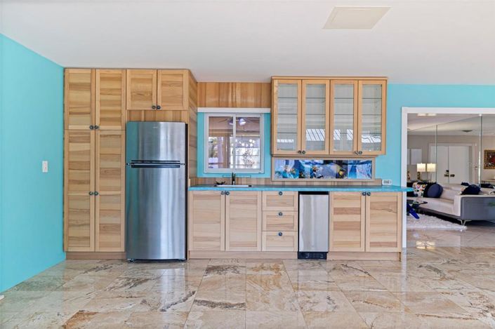 Image No.30-3 Bed Property for sale