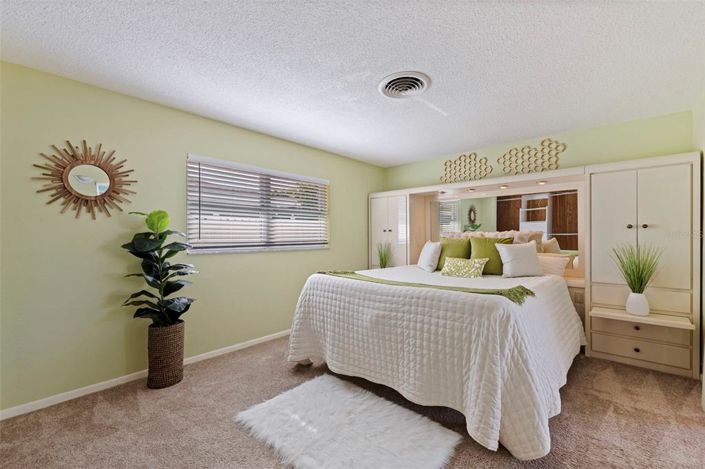 Image No.34-3 Bed Property for sale