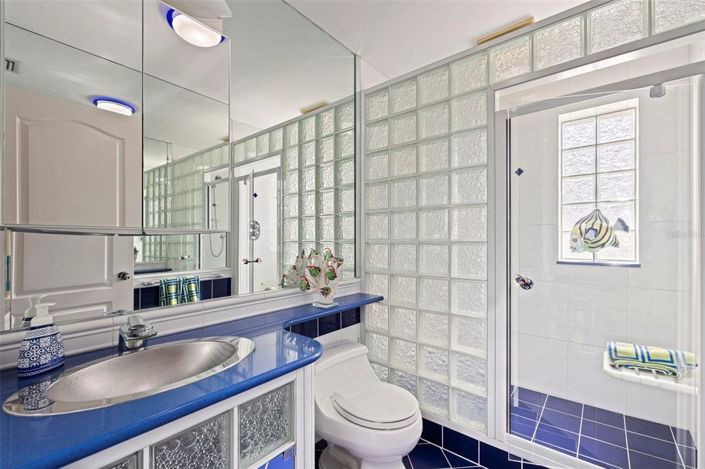 Image No.38-3 Bed Property for sale