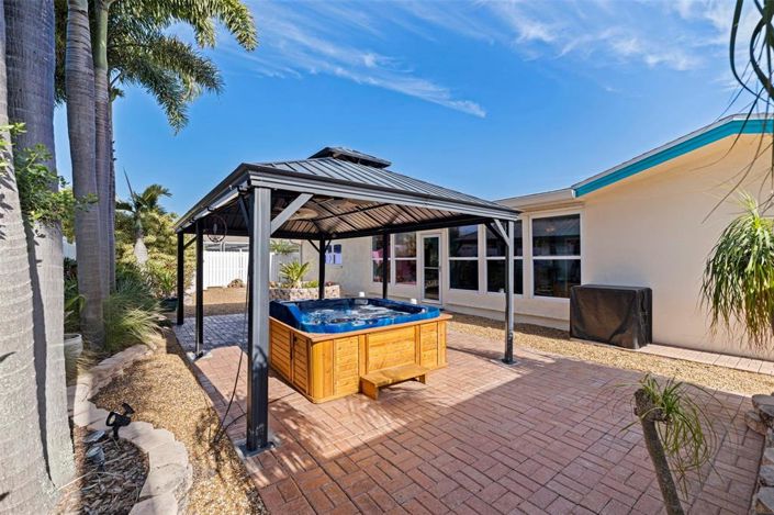 Image No.44-3 Bed Property for sale