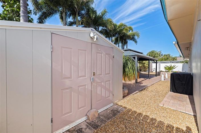 Image No.47-3 Bed Property for sale