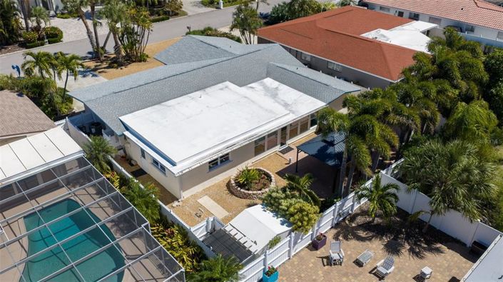 Image No.52-3 Bed Property for sale