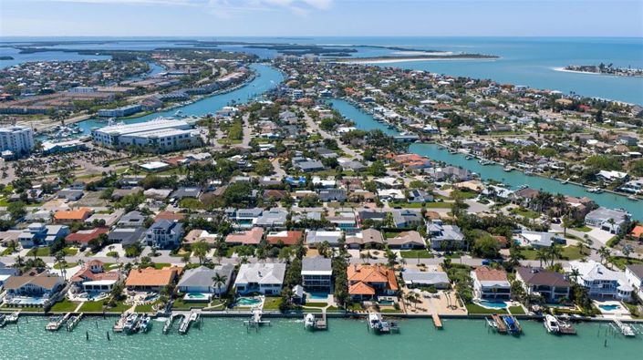 Image No.53-3 Bed Property for sale